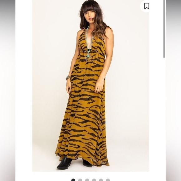 Show me your Mumu GREAT TIGER ELLORY
MAXI DRESS, New with Tags - Picture 9 of 9